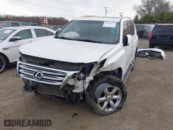 ✅ 2011 Lexus GX 460 • VIN: JTJBM7FX1B5028239 • Лот: 42054523. Опубликован ранее на IAAI с пробегом 139 059 миль. Бесплатный доступ к архиву аукционных продаж из США и подробный отчёт об истории автомобиля на DreamBid. Изображение 2.