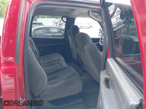 ✅ 2004 Chevrolet Silverado 2500HD LS • VIN: 1GCHK23U54F182529 • Лот: 42749003. Опубликован ранее на IAAI с пробегом Не указан. Бесплатный доступ к архиву аукционных продаж из США и подробный отчёт об истории автомобиля на DreamBid. Изображение 8.