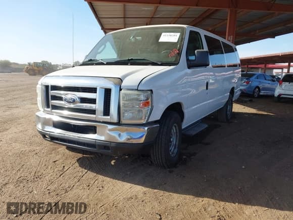 ✅ 2014 Ford Econoline Passenger XL • VIN: 1FBSS3BL0EDA81727 • Lot: 41158204. Wystawiony na IAAI z przebiegiem 493 524 mil. Bezpłatny archiwum sprzedaży aukcyjnych z USA i szczegółowy raport historii pojazdu na DreamBid. Zdjęcie 2.