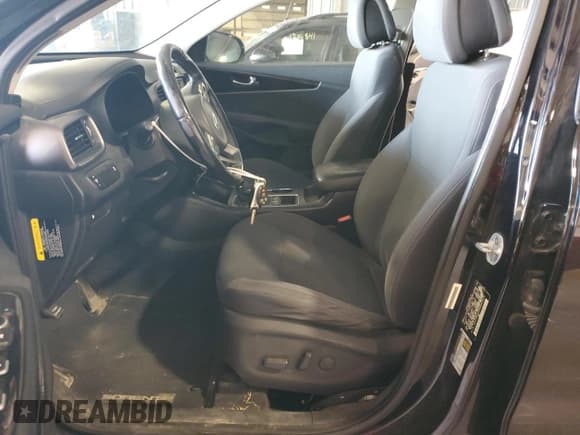 ✅ 2016 Kia Sorento LX • VIN: 5XYPGDA32GG003836 • Лот: 91187035. Опубликован ранее на Copart с пробегом 207 056 миль. Бесплатный доступ к архиву аукционных продаж из США и подробный отчёт об истории автомобиля на DreamBid. Изображение 7.