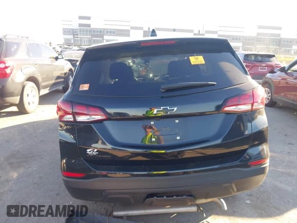 ✅ 2024 Chevrolet Equinox LS • VIN: 3GNAXHEG1RL204320 • Lot: 43562050. Listed on IAAI with 18,565 mi. Free auction sales archive from the USA and detailed vehicle history report at DreamBid. Image 16.