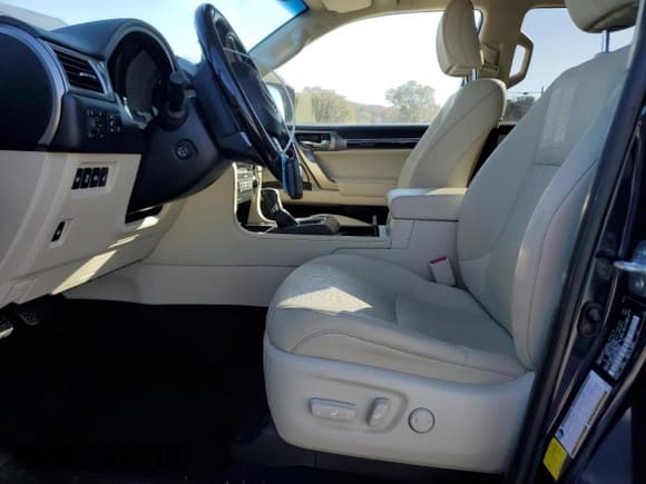 ✅ 2023 Lexus GX 460 Premium • VIN: JTJAM7BX8P5340891 • Lot: 90660395. Listed on Copart with 20,019 mi. Free auction sales archive from the USA and detailed vehicle history report at DreamBid. Image 7.