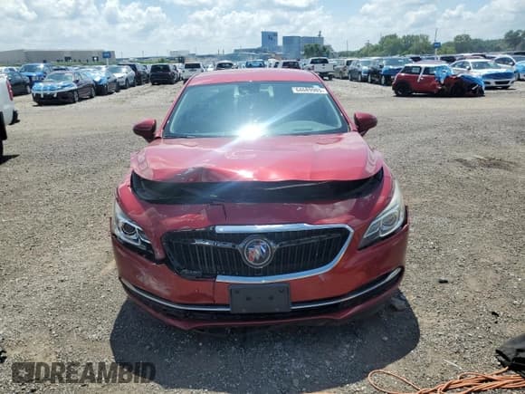 ✅ 2018 Buick LaCrosse Premium • VIN: 1G4ZS5SS9JU123315 • Lot: 64689985. Wystawiony na Copart z przebiegiem 94 401 mil. Bezpłatny archiwum sprzedaży aukcyjnych z USA i szczegółowy raport historii pojazdu na DreamBid. Zdjęcie 5.