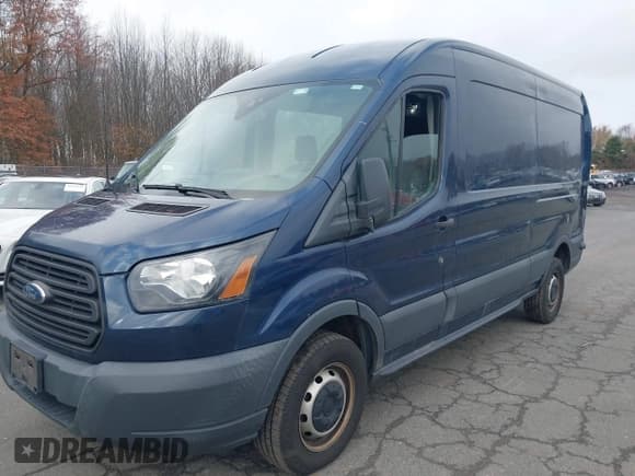 ✅ 2018 Ford Transit Cargo • VIN: 1FTYR2CG2JKA25341 • Lot: 43650452. Wystawiony na IAAI z przebiegiem 118 662 mil. Bezpłatny archiwum sprzedaży aukcyjnych z USA i szczegółowy raport historii pojazdu na DreamBid. Zdjęcie 17.