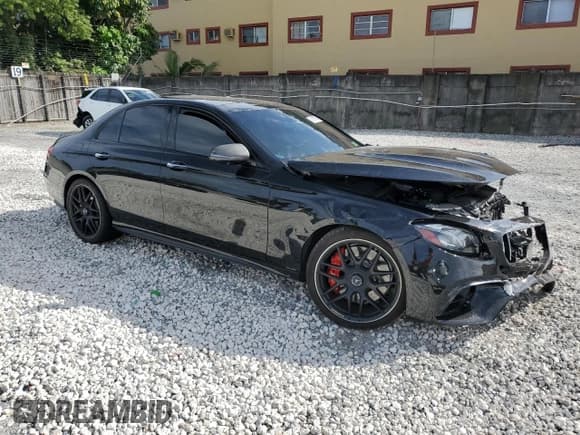 ✅ 2020 Mercedes-Benz E 63 S AMG • VIN: WDDZF8KB5LA722488 • Lot: 91516245. Wystawiony na Copart z przebiegiem 47 483 mil. Bezpłatny archiwum sprzedaży aukcyjnych z USA i szczegółowy raport historii pojazdu na DreamBid. Zdjęcie 4.