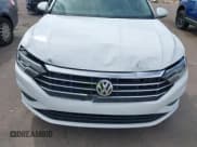 ✅ 2020 Volkswagen Jetta S • VIN: 3VWCB7BU9LM072698 • Lot: 43242362. Wystawiony na IAAI z przebiegiem 83 657 mil. Bezpłatny archiwum sprzedaży aukcyjnych z USA i szczegółowy raport historii pojazdu na DreamBid. Zdjęcie 6.