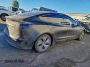 ✅ 2019 Tesla Model 3 Mid Range • VIN: 5YJ3E1EA8KF400852 • Lot: 95497805. Wystawiony na Copart z przebiegiem 49 975 mil. Bezpłatny archiwum sprzedaży aukcyjnych z USA i szczegółowy raport historii pojazdu na DreamBid. Zdjęcie 3.