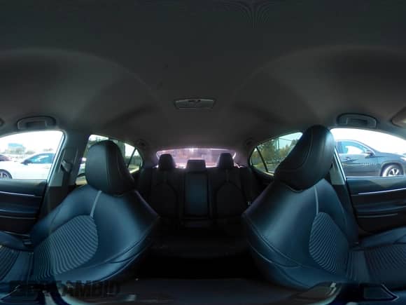 2020 Toyota Camry Hybrid SE z VIN 4T1G31AK0LU541702, wystawiony jako IAAI lot #42918554 z przebiegiem 118 679 mil mil oraz . Historia ofert i sprzedaży dostępna na DreamBid. Obrazek 18.