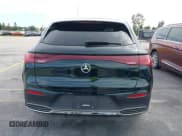 ✅ 2023 Mercedes-Benz EQE 500 • VIN: 4JGGM2CB8PA009184 • Lot: 43571742. Wystawiony na IAAI z przebiegiem 16 692 mil. Bezpłatny archiwum sprzedaży aukcyjnych z USA i szczegółowy raport historii pojazdu na DreamBid. Zdjęcie 17.