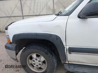 ✅ 2001 Chevrolet Suburban LT • VIN: 3GNFK16T41G220998 • Лот: 41509167. Опубликован ранее на IAAI с пробегом 266 341 миль. Бесплатный доступ к архиву аукционных продаж из США и подробный отчёт об истории автомобиля на DreamBid. Изображение 6.