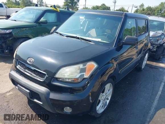 ✅ 2010 Kia Soul + • VIN: KNDJT2A2XA7700382 • Lot: 42605155. Wystawiony na IAAI z przebiegiem 141 531 mil. Bezpłatny archiwum sprzedaży aukcyjnych z USA i szczegółowy raport historii pojazdu na DreamBid. Zdjęcie 2.