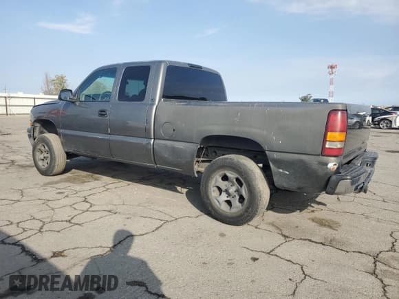 ✅ 2002 Chevrolet Silverado 1500 LS • VIN: 2GCEC19V221310367 • Lot: 82657025. Listed on Copart with 202,953 mi. Free auction sales archive from the USA and detailed vehicle history report at DreamBid. Image 2.