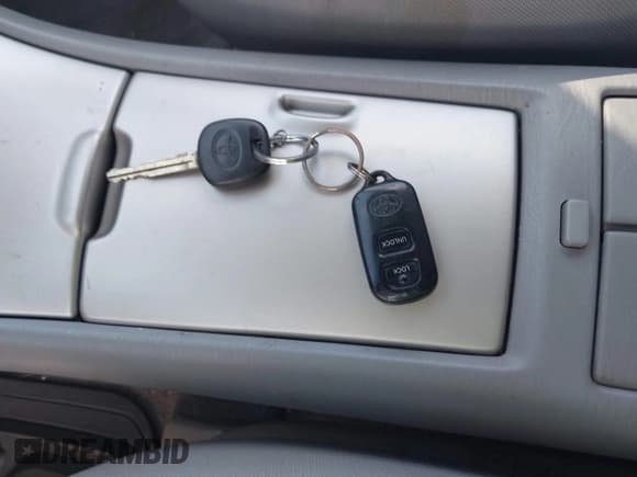 ✅ 2007 Toyota Highlander • VIN: JTEGP21A770142767 • Лот: 43350844. Опубликован ранее на IAAI с пробегом 203 371 миль. Бесплатный доступ к архиву аукционных продаж из США и подробный отчёт об истории автомобиля на DreamBid. Изображение 11.