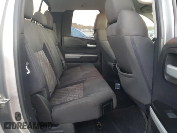 ✅ 2018 Toyota Tundra SR • VIN: 5TFRM5F16JX127725 • Lot: 91208775. Listed on Copart with 252,572 mi. Free auction sales archive from the USA and detailed vehicle history report at DreamBid. Image 10.