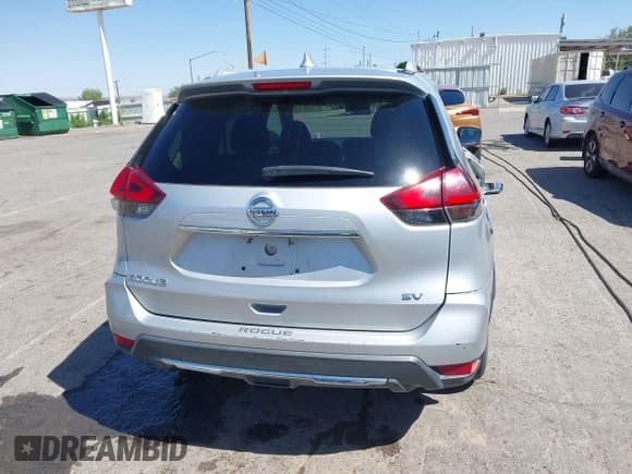 ✅ 2017 Nissan Rogue SV • VIN: 5N1AT2MT3HC877423 • Лот: 42073119. Опубликован ранее на IAAI с пробегом 100 492 миль. Бесплатный доступ к архиву аукционных продаж из США и подробный отчёт об истории автомобиля на DreamBid. Изображение 17.