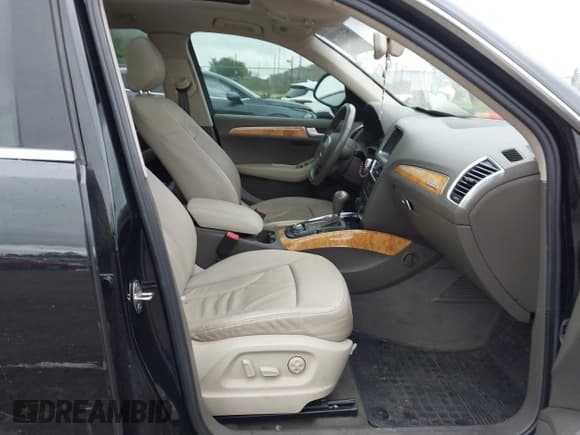 ✅ 2009 Audi Q5 Premium Plus • VIN: WA1KK78R49A016377 • Lot: 42331938. Listed on IAAI with 93,533 mi. Free auction sales archive from the USA and detailed vehicle history report at DreamBid. Image 5.