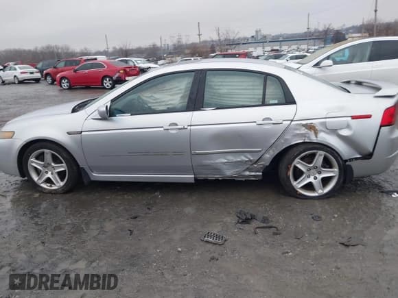 ✅ 2006 Acura TL • VIN: 19UUA65526A011267 • Lot: 41422842. Listed on IAAI with 168,308 mi. Free auction sales archive from the USA and detailed vehicle history report at DreamBid. Image 14.