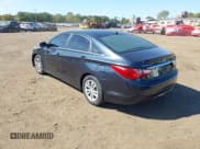✅ 2013 Hyundai Sonata GLS • VIN: 5NPEB4AC8DH533383 • Lot: 43367522. Wystawiony na IAAI z przebiegiem 87 935 mil. Bezpłatny archiwum sprzedaży aukcyjnych z USA i szczegółowy raport historii pojazdu na DreamBid. Zdjęcie 3.