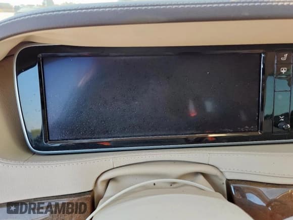 ✅ 2015 Mercedes-Benz S 550 • VIN: WDDUG8FB1FA187049 • Lot: 85886785. Listed on Copart with Not provided. Free auction sales archive from the USA and detailed vehicle history report at DreamBid. Image 9.