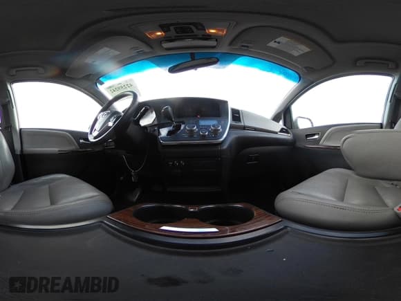 ✅ 2015 Toyota Sienna Limited • VIN: 5TDDK3DC6FS102345 • Lot: 42259242. Listed on IAAI with 77,110 mi. Free auction sales archive from the USA and detailed vehicle history report at DreamBid. Image 19.