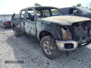 ✅ 2013 Ford F-250 XL • VIN: 1FT7W2B68DEA22251 • Lot: 43235857. Wystawiony na IAAI z przebiegiem Nie podano. Bezpłatny archiwum sprzedaży aukcyjnych z USA i szczegółowy raport historii pojazdu na DreamBid. Zdjęcie 1.