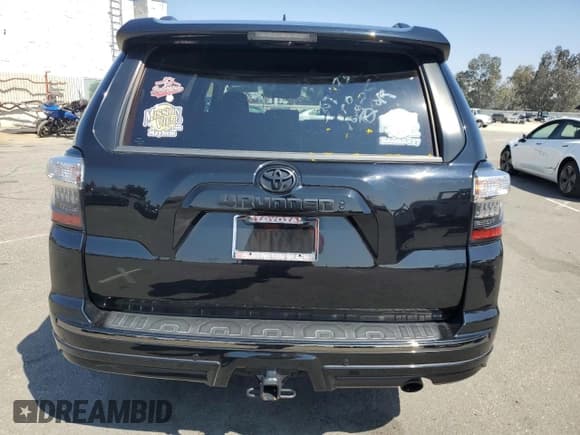 ✅ 2020 Toyota 4Runner Nightshade • VIN: JTEBU5JR2L5767875 • Lot: 85653545. Listed on Copart with 75,132 mi. Free auction sales archive from the USA and detailed vehicle history report at DreamBid. Image 6.