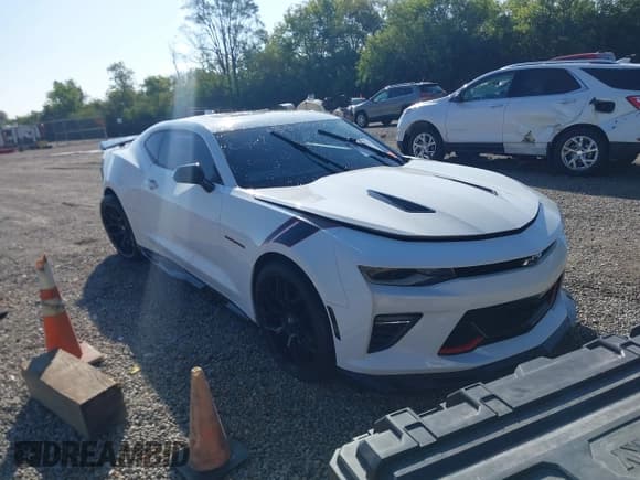 ✅ 2018 Chevrolet Camaro 2SS • VIN: 1G1FH1R73J0189018 • Лот: 43313071. Опубликован ранее на IAAI с пробегом 79 918 миль. Бесплатный доступ к архиву аукционных продаж из США и подробный отчёт об истории автомобиля на DreamBid. Изображение 1.