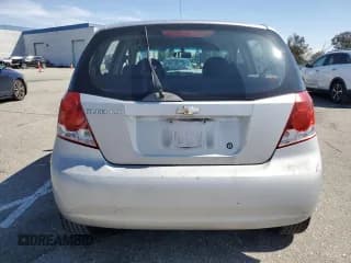 ✅ 2007 Chevrolet Aveo LS • VIN: KL1TD666X7B686098 • Lot: 49432645. Wystawiony na Copart z przebiegiem 181 764 mil. Bezpłatny archiwum sprzedaży aukcyjnych z USA i szczegółowy raport historii pojazdu na DreamBid. Zdjęcie 6.