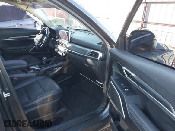 ✅ 2022 Kia Telluride LX • VIN: 5XYP2DHC9NG214968 • Lot: 41329588. Listed on IAAI with 59,141 mi. Free auction sales archive from the USA and detailed vehicle history report at DreamBid. Image 5.