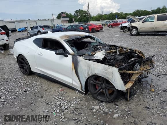 ✅ 2021 Chevrolet Camaro 1SS • VIN: 1G1FE1R78M0141835 • Lot: 59131085. Listed on Copart with Not provided. Free auction sales archive from the USA and detailed vehicle history report at DreamBid. Image 4.