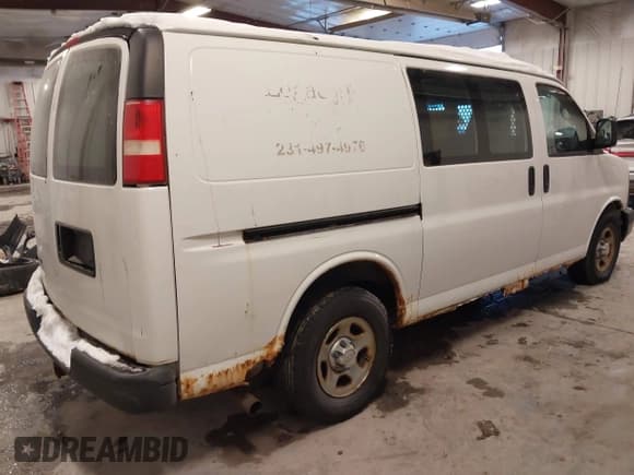 ✅ 2007 Chevrolet Express Cargo • VIN: 1GCFH15T471221715 • Lot: 43837944. Listed on IAAI with 181,108 mi. Free auction sales archive from the USA and detailed vehicle history report at DreamBid. Image 4.