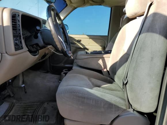 ✅ 2005 Chevrolet Silverado 1500 Z71 • VIN: 2GCEK13T551335665 • Лот: 75428664. Опубликован ранее на Copart с пробегом 224 590 миль. Бесплатный доступ к архиву аукционных продаж из США и подробный отчёт об истории автомобиля на DreamBid. Изображение 7.