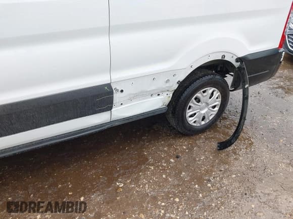 ✅ 2023 Ford Transit Passenger XL • VIN: 1FBAX2YG2PKA91028 • Лот: 42106198. Опубликован ранее на IAAI с пробегом 52 874 миль. Бесплатный доступ к архиву аукционных продаж из США и подробный отчёт об истории автомобиля на DreamBid. Изображение 6.