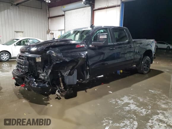 ✅ 2023 Chevrolet Silverado 1500 LT Trail Boss • VIN: 3GCUDFED7PG257103 • Lot: 92309845. Wystawiony na Copart z przebiegiem 45 393 mil. Bezpłatny archiwum sprzedaży aukcyjnych z USA i szczegółowy raport historii pojazdu na DreamBid. Zdjęcie 1.