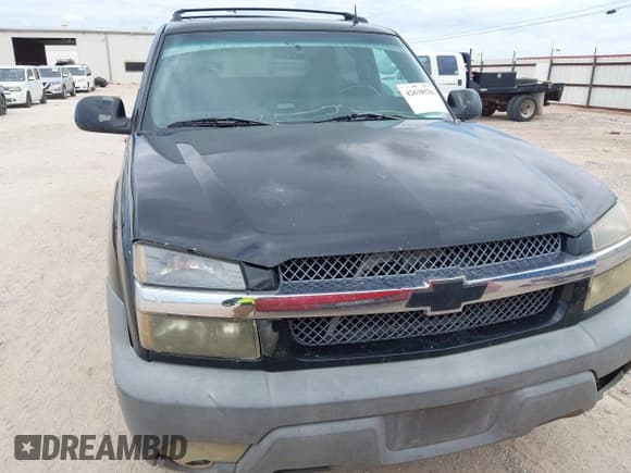 ✅ 2002 Chevrolet Avalanche • VIN: 3GNEC13T02G290996 • Lot: 42618536. Listed on IAAI with 302,221 mi. Free auction sales archive from the USA and detailed vehicle history report at DreamBid. Image 6.