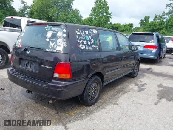 ✅ 1997 Honda Odyssey • VIN: JHMRA1842VC003410 • Lot: 42456828. Listed on IAAI with 280,657 mi. Free auction sales archive from the USA and detailed vehicle history report at DreamBid. Image 4.