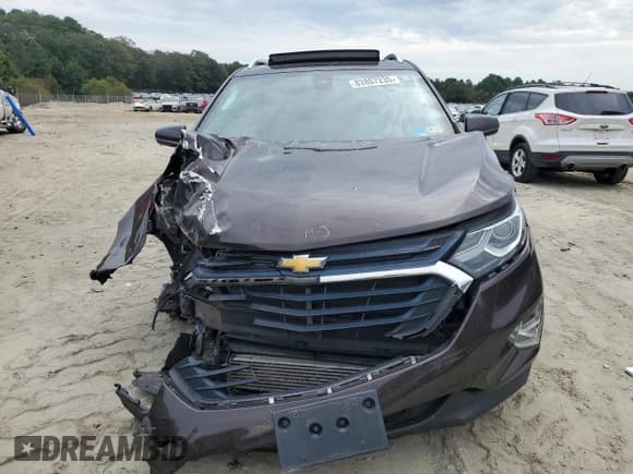 ✅ 2020 Chevrolet Equinox LT • VIN: 2GNAXUEV0L6143187 • Lot: 83807235. Wystawiony na Copart z przebiegiem Nie podano. Bezpłatny archiwum sprzedaży aukcyjnych z USA i szczegółowy raport historii pojazdu na DreamBid. Zdjęcie 5.