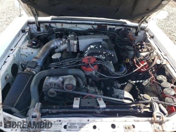 ✅ 1991 Ford Mustang • VIN: 1FACP44M4MF153969 • Lot: 57260195. Wystawiony na Copart z przebiegiem 115 147 mil. Bezpłatny archiwum sprzedaży aukcyjnych z USA i szczegółowy raport historii pojazdu na DreamBid. Zdjęcie 11.