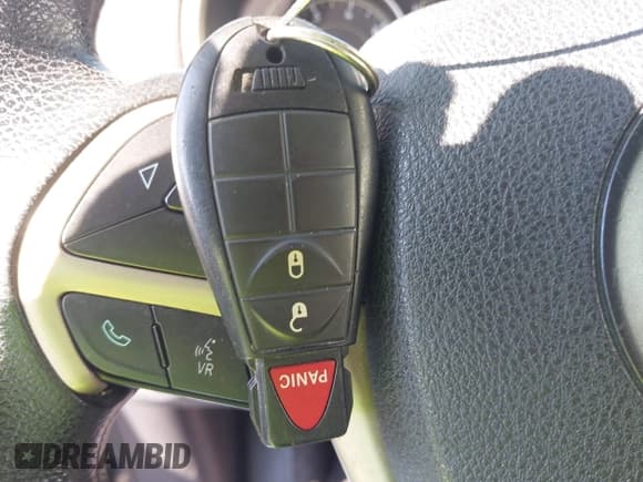 ✅ 2015 Jeep Cherokee Sport • VIN: 1C4PJLAB2FW616995 • Lot: 43384570. Listed on IAAI with 103,934 mi. Free auction sales archive from the USA and detailed vehicle history report at DreamBid. Image 11.