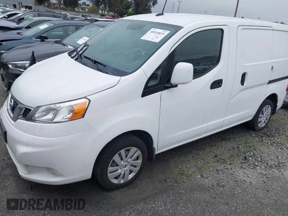 ✅ 2018 Nissan NV200 S • VIN: 3N6CM0KNXJK704580 • Lot: 40920035. Listed on IAAI with 75,635 mi. Free auction sales archive from the USA and detailed vehicle history report at DreamBid. Image 2.