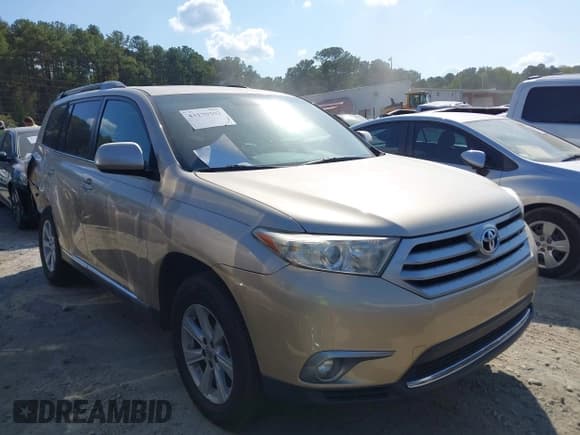✅ 2013 Toyota Highlander SE • VIN: 5TDZK3EH4DS135406 • Лот: 43170302. Опубликован ранее на IAAI с пробегом 238 486 миль. Бесплатный доступ к архиву аукционных продаж из США и подробный отчёт об истории автомобиля на DreamBid. Изображение 13.