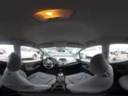 ✅ 2009 Honda Fit • VIN: JHMGE88289S055025 • Lot: 43424630. Wystawiony na IAAI z przebiegiem 319 864 mil. Bezpłatny archiwum sprzedaży aukcyjnych z USA i szczegółowy raport historii pojazdu na DreamBid. Zdjęcie 18.