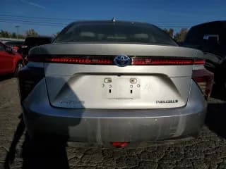 ✅ 2017 Toyota Mirai • VIN: JTDBVRBD3HA002538 • Lot: 91197815. Wystawiony na Copart z przebiegiem 104 770 mil. Bezpłatny archiwum sprzedaży aukcyjnych z USA i szczegółowy raport historii pojazdu na DreamBid. Zdjęcie 6.