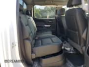 ✅ 2017 Chevrolet Silverado 2500HD LT • VIN: 1GC1KVEY5HF126423 • Lot: 68342725. Wystawiony na Copart z przebiegiem 125 107 mil. Bezpłatny archiwum sprzedaży aukcyjnych z USA i szczegółowy raport historii pojazdu na DreamBid. Zdjęcie 10.