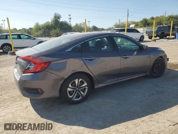 ✅ 2016 Honda Civic LX • VIN: 19XFC2F52GE020171 • Лот: 72046965. Опубликован ранее на Copart с пробегом 109 883 миль. Бесплатный доступ к архиву аукционных продаж из США и подробный отчёт об истории автомобиля на DreamBid. Изображение 3.