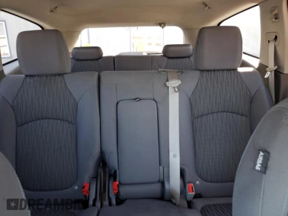 ✅ 2014 Chevrolet Traverse LT • VIN: 1GNKVGKD3EJ236900 • Lot: 80894445. Listed on Copart with 137,306 mi. Free auction sales archive from the USA and detailed vehicle history report at DreamBid. Image 10.