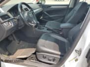 ✅ 2014 Volkswagen Passat Wolfsburg Edition • VIN: 1VWAH7A38EC018568 • Lot: 59019425. Wystawiony na Copart z przebiegiem 103 291 mil. Bezpłatny archiwum sprzedaży aukcyjnych z USA i szczegółowy raport historii pojazdu na DreamBid. Zdjęcie 7.