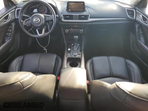 ✅ 2017 Mazda 3 Touring • VIN: JM1BN1L3XH1120982 • Лот: 80939355. Опубликован ранее на Copart с пробегом 56 332 миль. Бесплатный доступ к архиву аукционных продаж из США и подробный отчёт об истории автомобиля на DreamBid. Изображение 8.