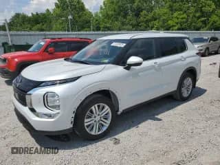 2024 Mitsubishi Outlander ES z VIN JA4J4UA84RZ077767, wystawiony jako Copart lot #61832025 z przebiegiem 6 281 mil mil oraz Szkoda całkowita • Salvage title. Historia ofert i sprzedaży dostępna na DreamBid. Obrazek 1.