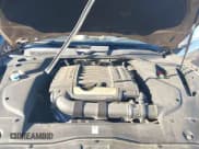 ✅ 2017 Porsche Cayenne • VIN: WP1AA2A26HKA89990 • Lot: 43515191. Wystawiony na IAAI z przebiegiem 72 069 mil. Bezpłatny archiwum sprzedaży aukcyjnych z USA i szczegółowy raport historii pojazdu na DreamBid. Zdjęcie 10.